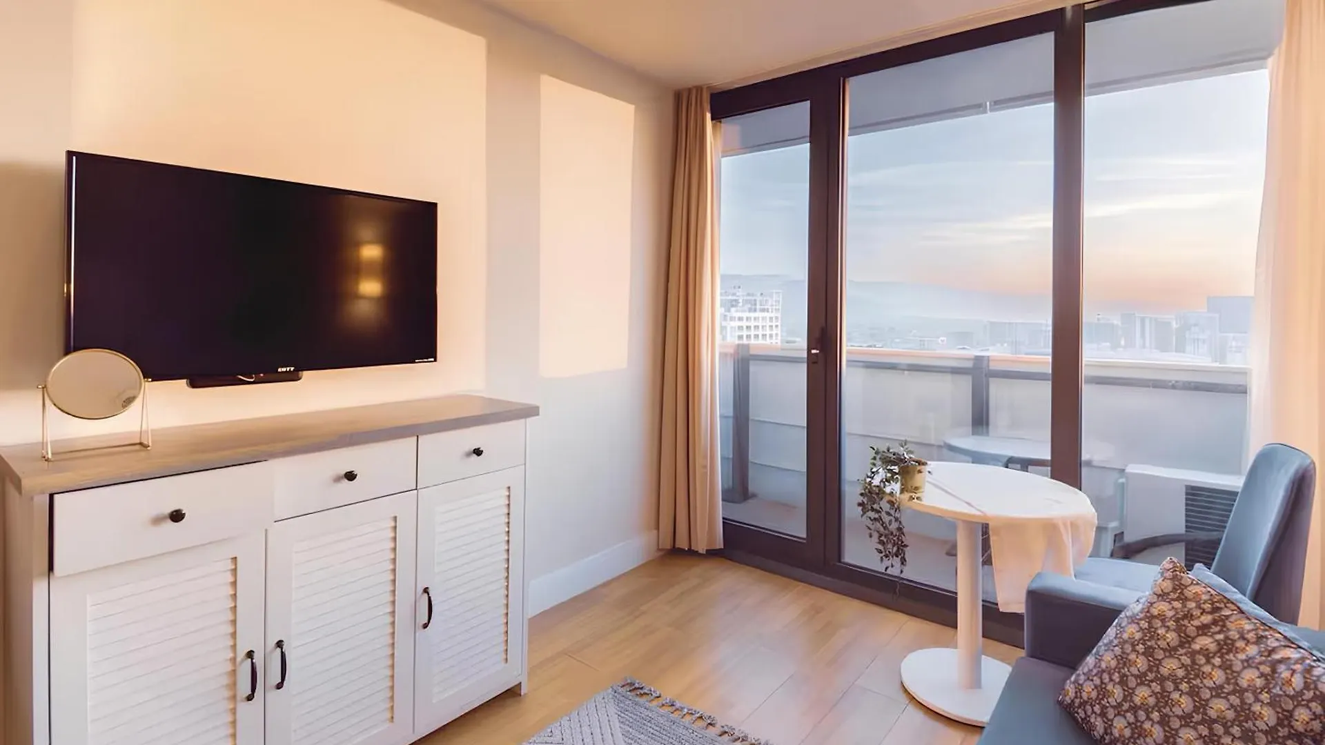 Orbi City Luxury Hotel Batum
