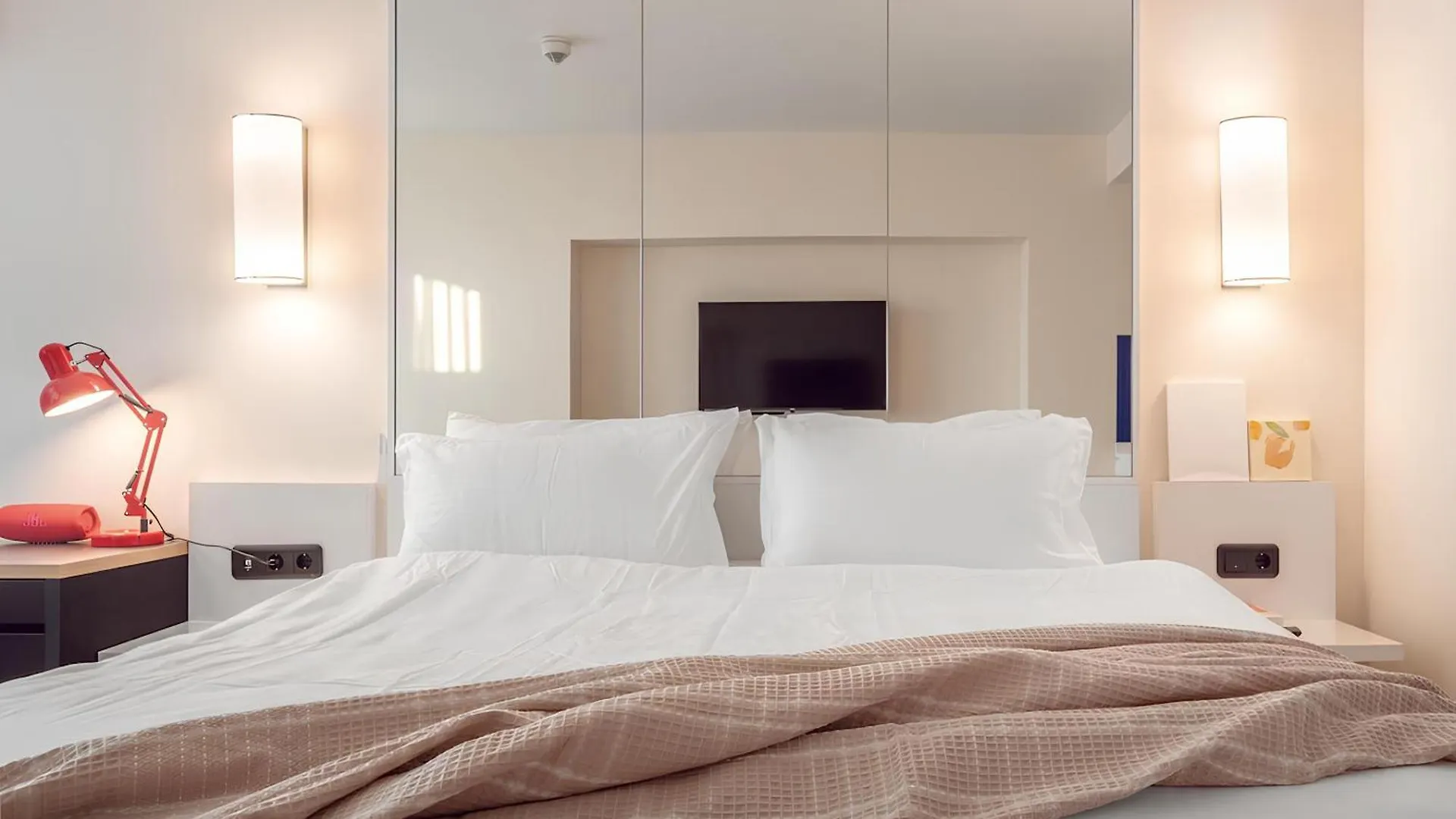 Orbi City Luxury Hotel Batum 0*,  Gürcistan